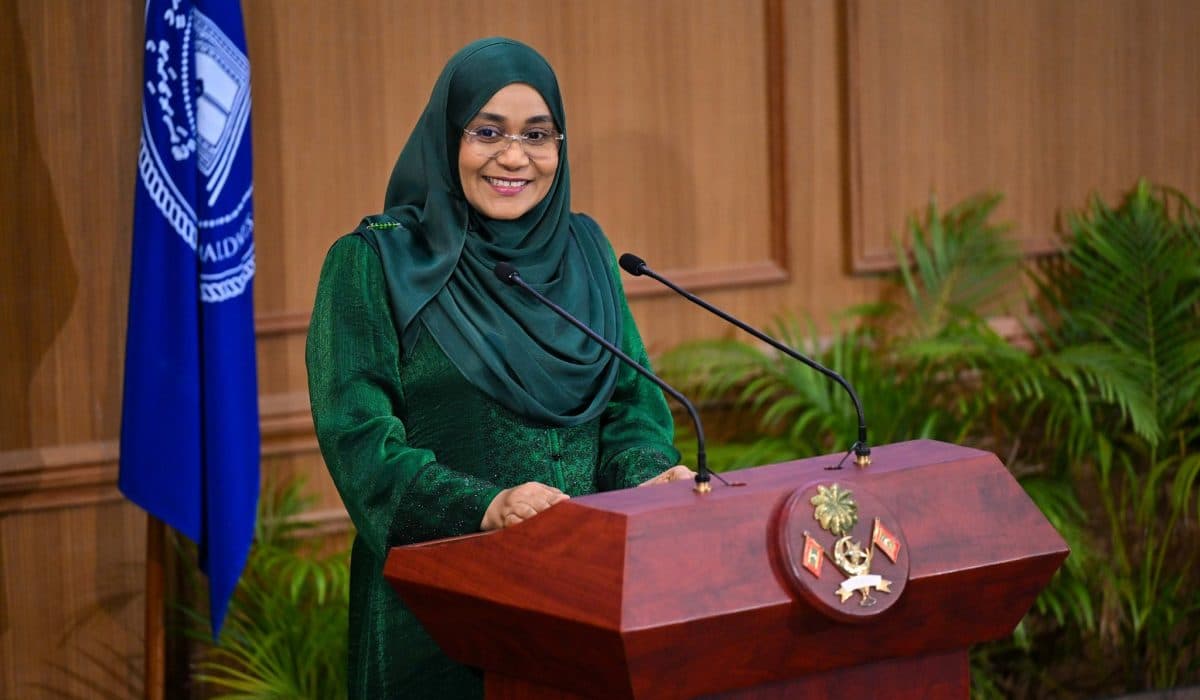 First Lady: Maths Shapes the Future